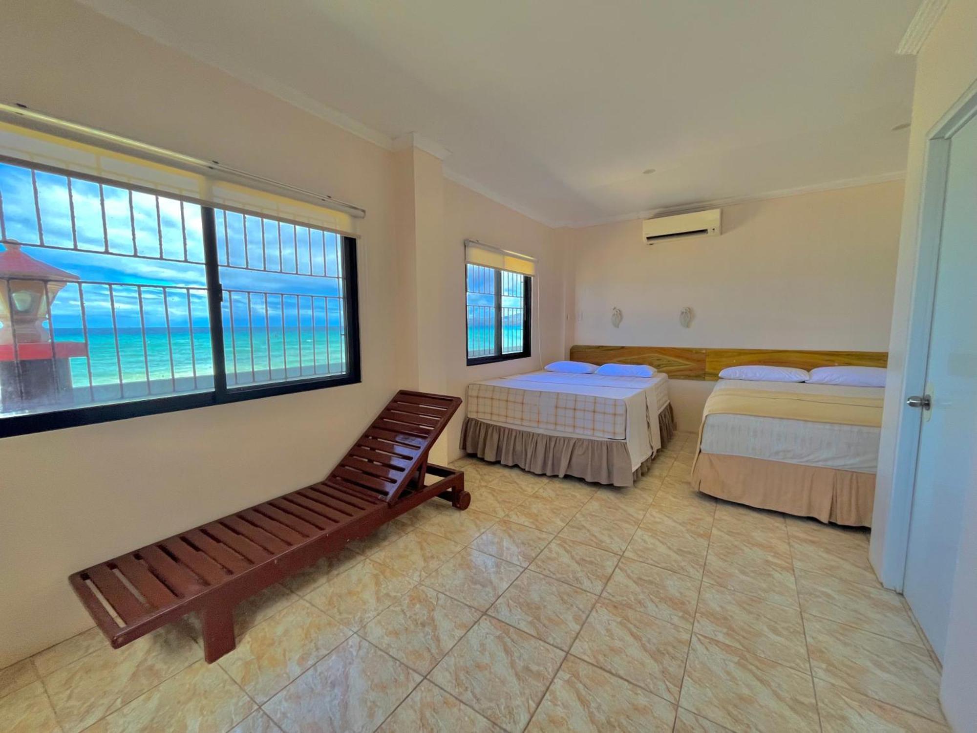 Casaroyal Beachfront Siquijor Bagian luar foto